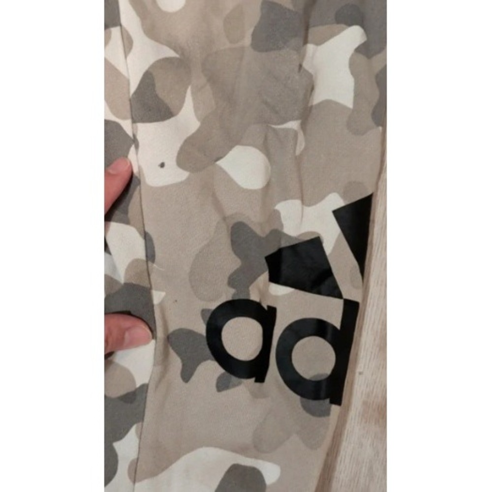 Adidas Camouflage Joggers Boys Size 8 Beige Camo Logo Sweatpants - Picture 3 of 6